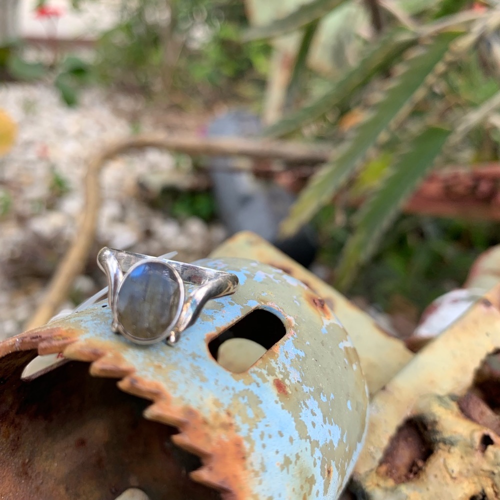 Labradorite and sterling silver ring